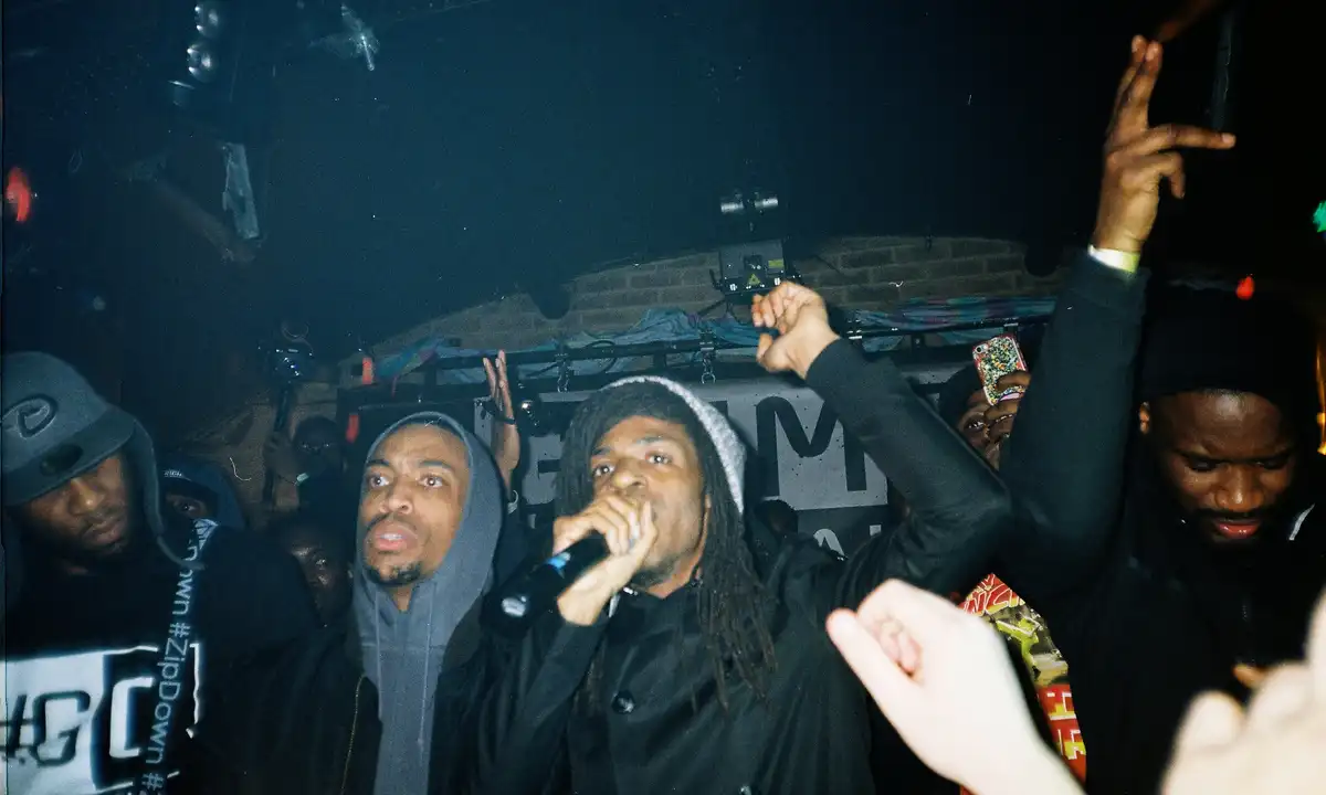 Documentary club scene connected to Club Photography in the UK: How Dancefloor Images Became Cultural Documents